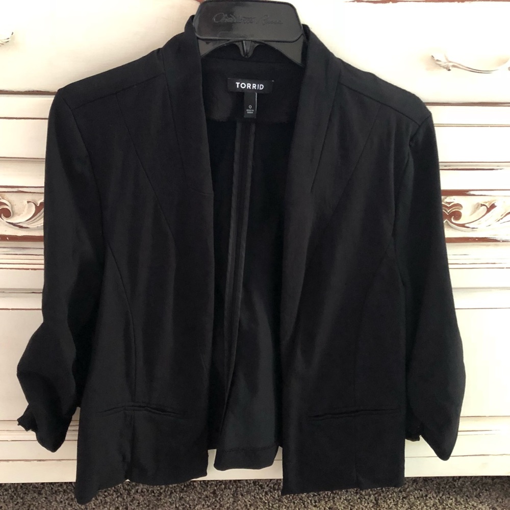 3/4 sleeve blazer